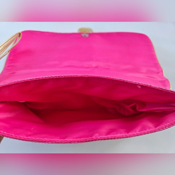 Avon Woven Shell Wristlet - Picture 6 of 10